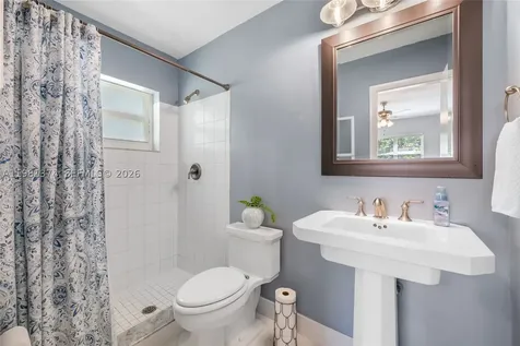 18044 SW 89th Place Palmetto Bay FL 33157