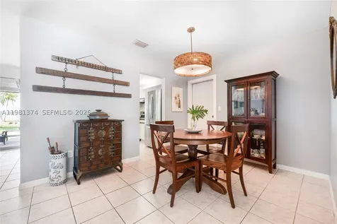 18044 SW 89th Place Palmetto Bay FL 33157