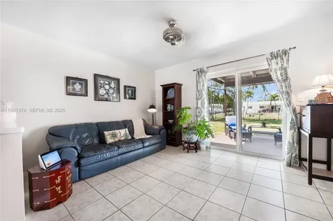 18044 SW 89th Place Palmetto Bay FL 33157