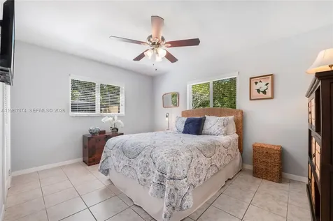 18044 SW 89th Place Palmetto Bay FL 33157