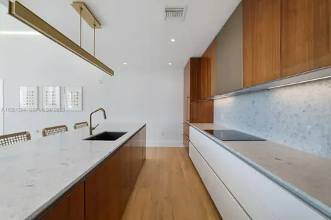 2678 Tigertail Avenue Coconut Grove FL 33133