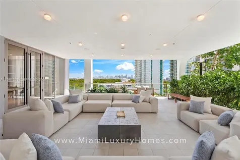 2678 Tigertail Avenue Coconut Grove FL 33133