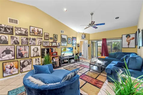 8220 Waterford Lane Tamarac FL 33321
