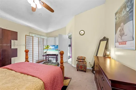 8220 Waterford Lane Tamarac FL 33321