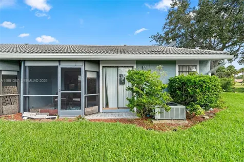 8220 Waterford Lane Tamarac FL 33321