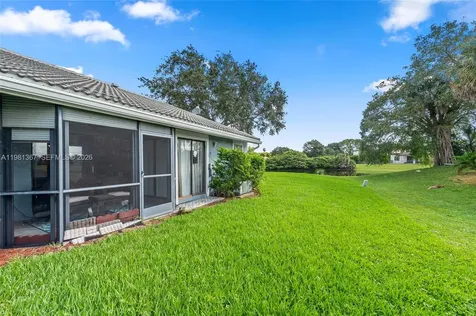 8220 Waterford Lane Tamarac FL 33321