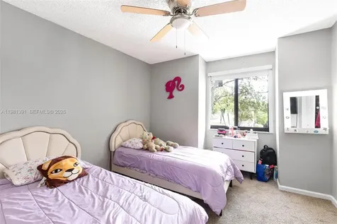 2836 W River Run Circle W Miramar FL 33025