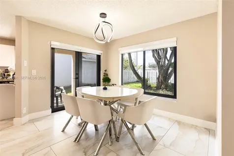 2836 W River Run Circle W Miramar FL 33025