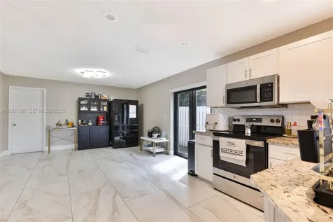 2836 W River Run Circle W Miramar FL 33025