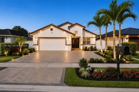 706 NW 135th Court Miami FL 33182