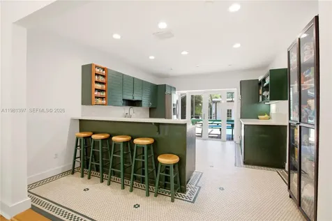 2111 Alhambra Circle Coral Gables FL 33134