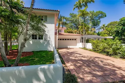 2111 Alhambra Circle Coral Gables FL 33134
