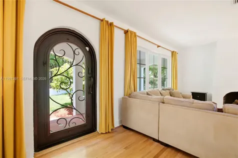 2111 Alhambra Circle Coral Gables FL 33134