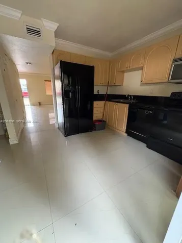 680 NW 82nd Place Miami FL 33126