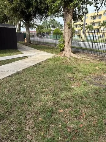 680 NW 82nd Place Miami FL 33126