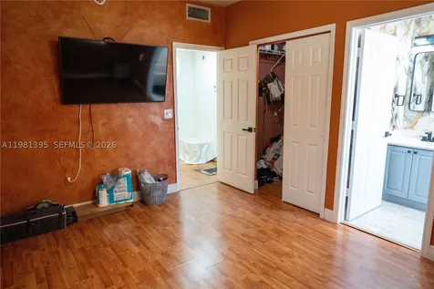 8520 NW 139th Terrace Miami Lakes FL 33016
