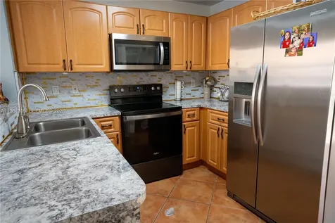 8520 NW 139th Terrace Miami Lakes FL 33016
