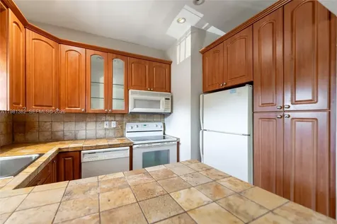 2225 NE 123rd Street North Miami FL 33181