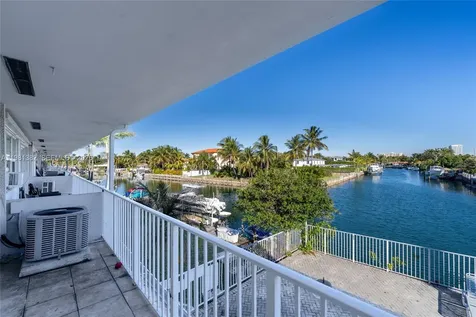 2225 NE 123rd Street North Miami FL 33181