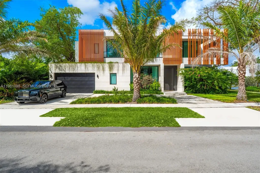 7700 SW 50th Court Miami FL 33143