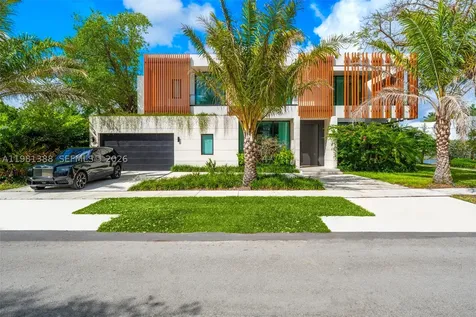 7700 SW 50th Court Miami FL 33143