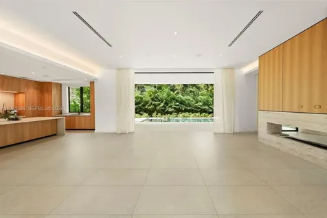 7700 SW 50th Court Miami FL 33143