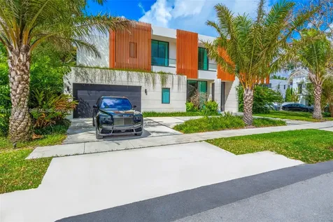 7700 SW 50th Court Miami FL 33143