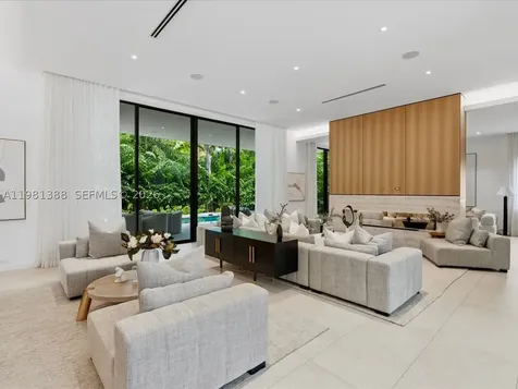 7700 SW 50th Court Miami FL 33143