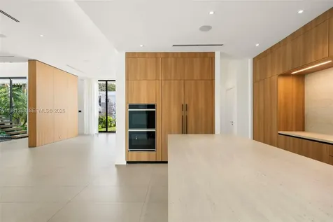 7700 SW 50th Court Miami FL 33143