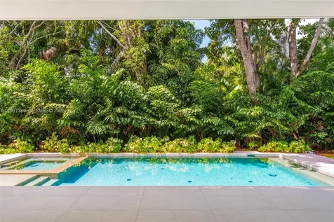 7700 SW 50th Court Miami FL 33143