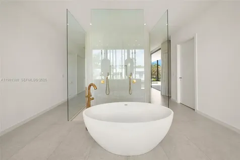 7700 SW 50th Court Miami FL 33143