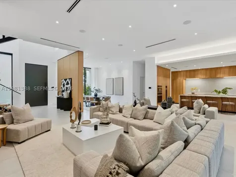7700 SW 50th Court Miami FL 33143