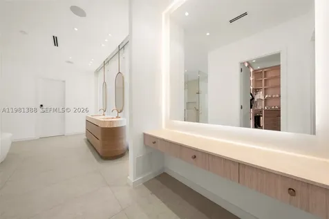7700 SW 50th Court Miami FL 33143