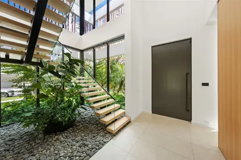 7700 SW 50th Court Miami FL 33143