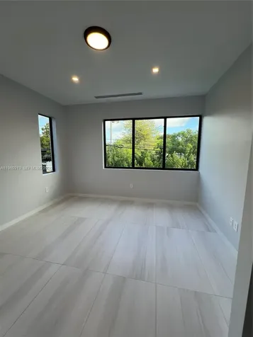 1533 SW 22 Terrace Miami FL 33145