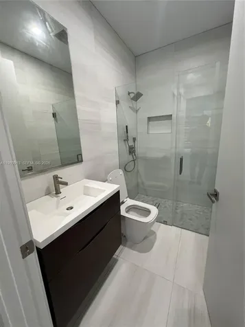 1533 SW 22 Terrace Miami FL 33145