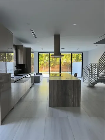 1533 SW 22 Terrace Miami FL 33145