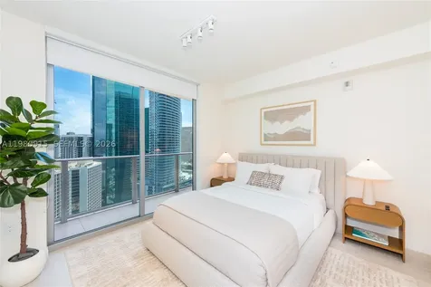 77 SE 5th Street Miami FL 33131