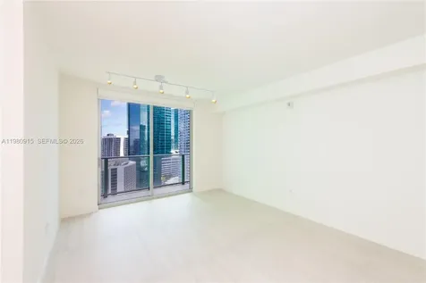 77 SE 5th Street Miami FL 33131