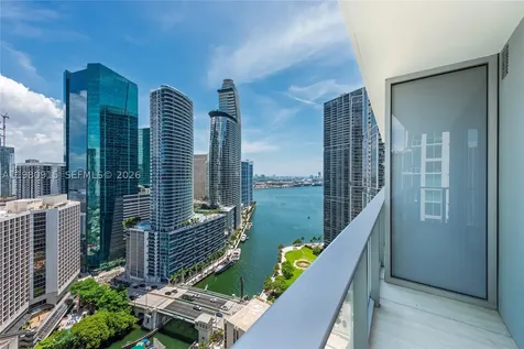 77 SE 5th Street Miami FL 33131