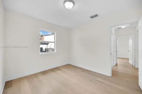 299 NW 43rd Miami FL 33127