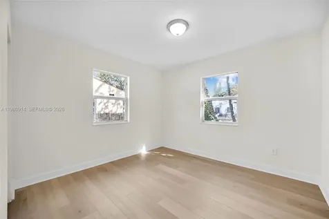 299 NW 43rd Miami FL 33127