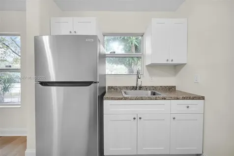 299 NW 43rd Miami FL 33127