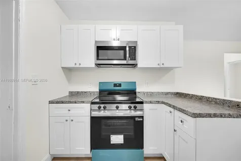 299 NW 43rd Miami FL 33127