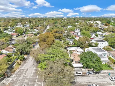299 NW 43rd Miami FL 33127