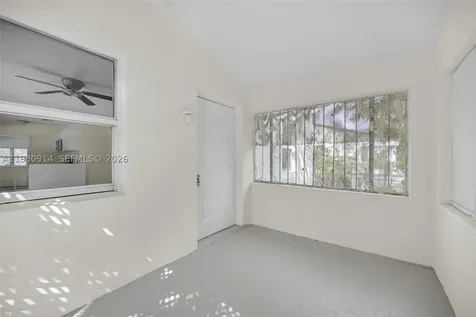 299 NW 43rd Miami FL 33127