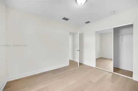 299 NW 43rd Miami FL 33127