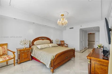 1800 S Ocean Drive Hallandale Beach FL 33009