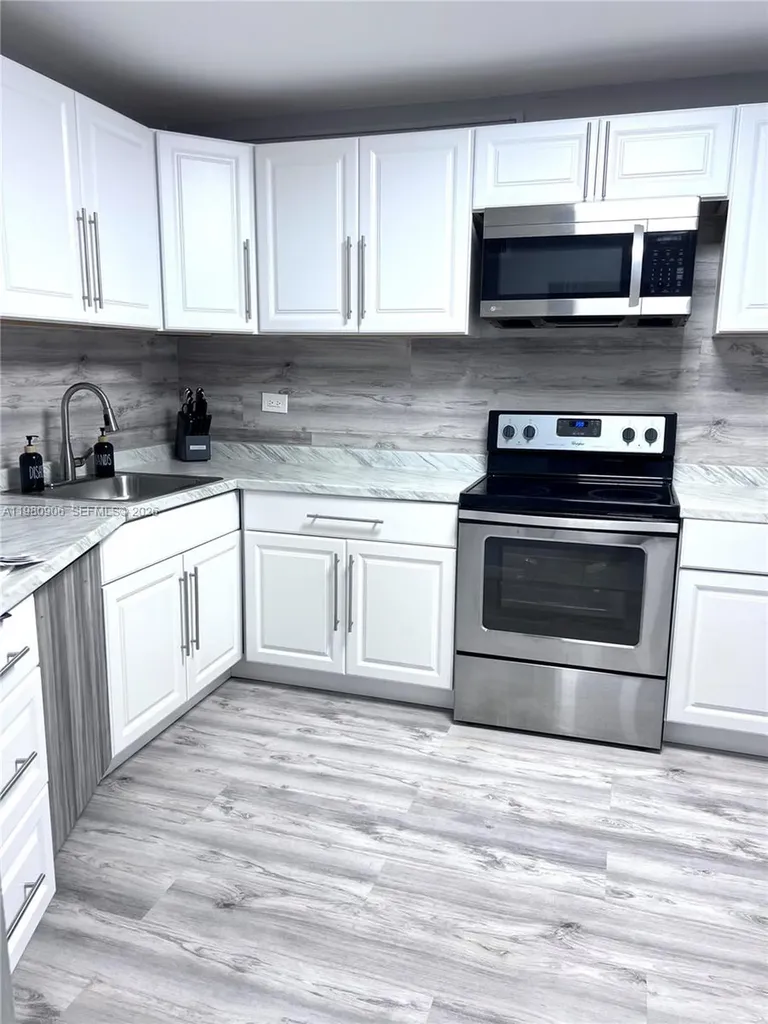 1670 NE 191st Street Miami FL 33179
