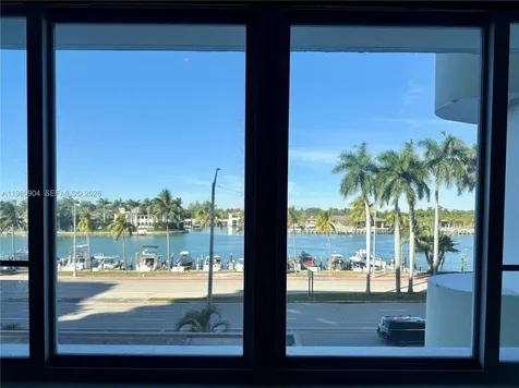 5005 Collins Avenue Miami Beach FL 33140